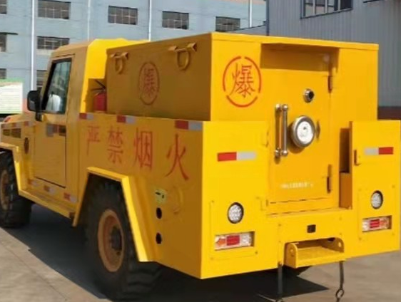 玉林凯龙爆破器材运输车：保障爆破任务的安全运行